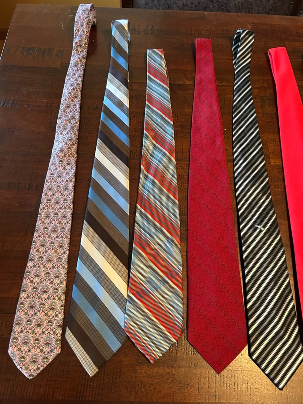 Assorted Vintage Men's Neckties - Multi-Color Classic Styles - Picture 2 of 4